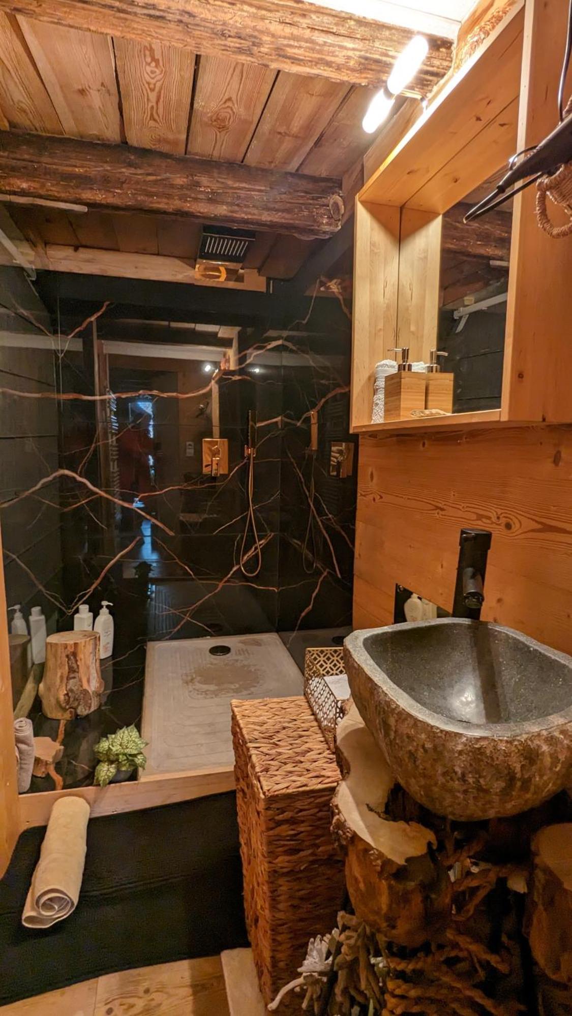 Vegetal Cocoon Apartment Анси Екстериор снимка